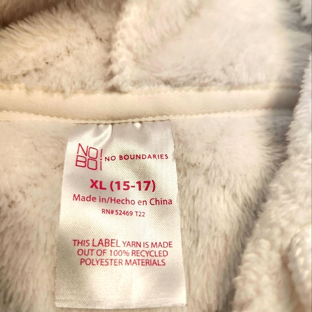 No Boundaries soft white quilted hoodie XL